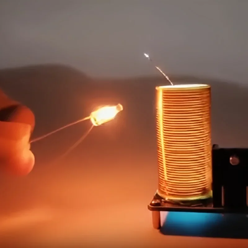 Mini Tesla Coil Kit, BD243, DIY Electronic Project, Hand Solder Practice, No Battery Required, Non-Laser for Hobbyists - 画像 (4)