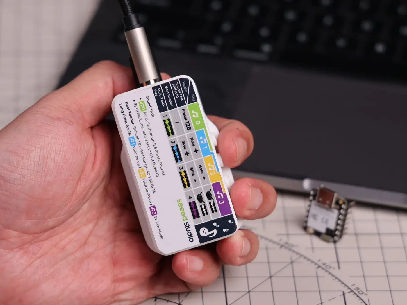Sintetizador MIDI XIAO, placa base XIAO ESP32 C3 y chip MIDI SAM2695