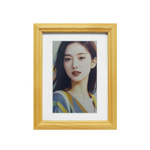 E6 7.3-inch Color E-Paper Frame Solid Wood Design Ultra-Long Standby 800x480 E Ink Photo Frame